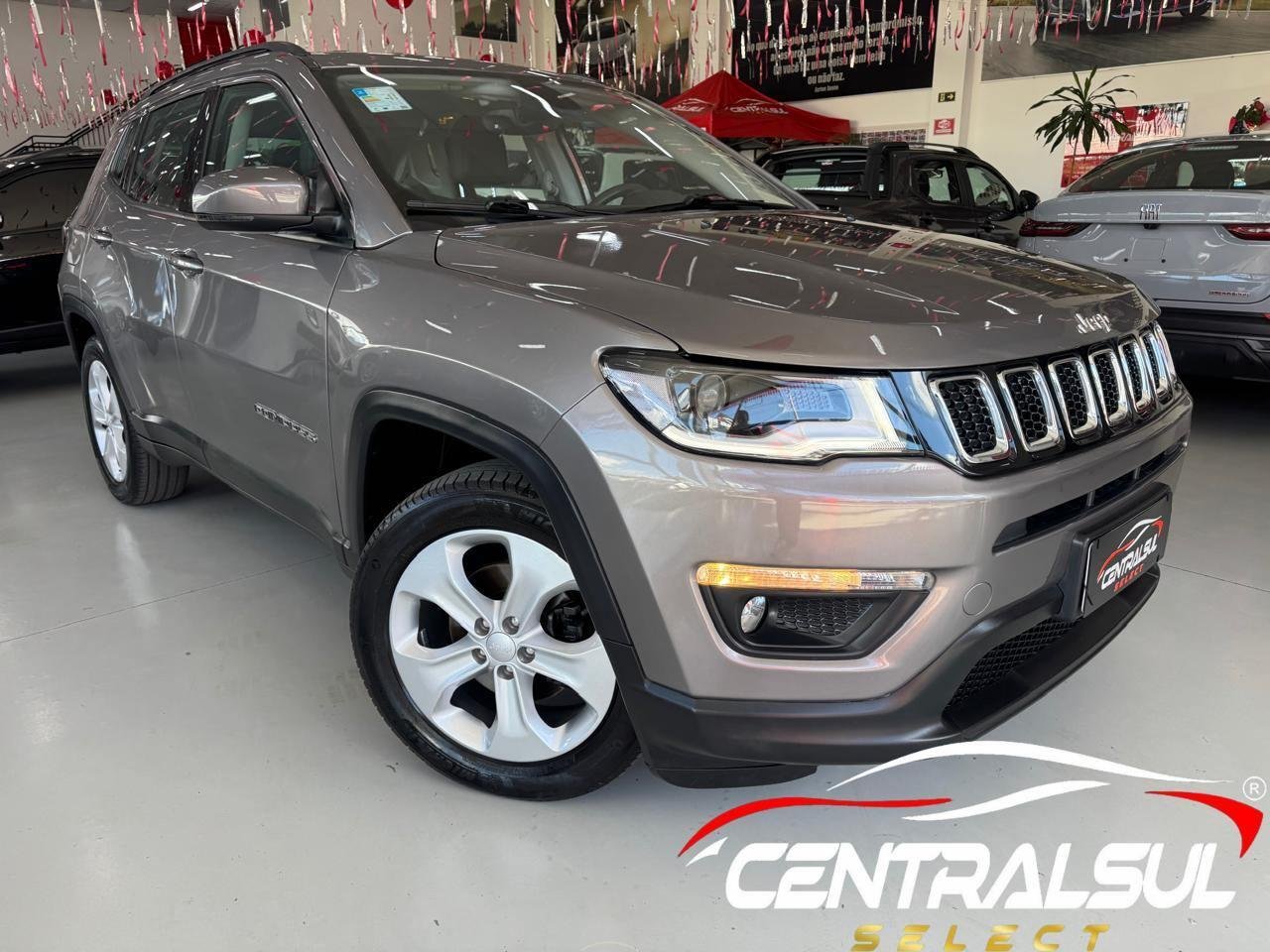 Jeep Compass LONG. T270 1.3 TB 4x2 Flex Aut. na cor Cinza em São Mateus do Sul / PR - 944748