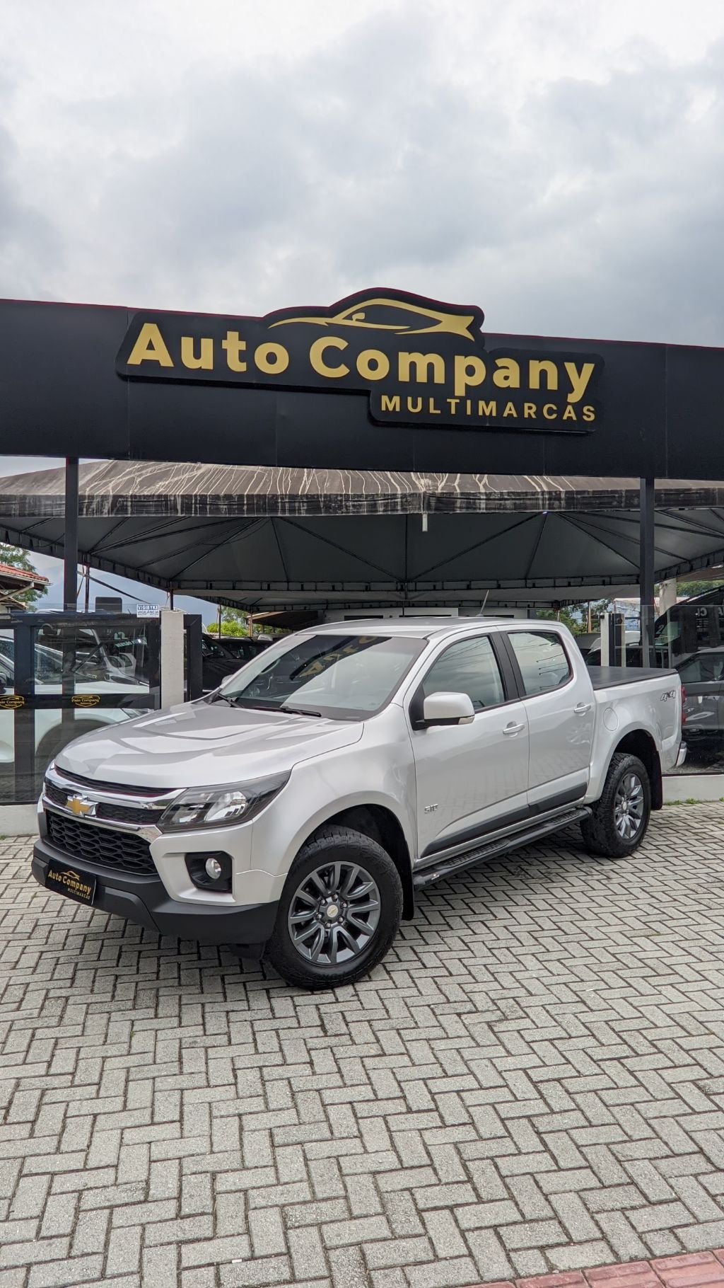 Chevrolet S10 Pick-Up LT 2.8 TDI 4x4 CD Diesel Aut na cor Prata em Santo Amaro da Imperatriz / SC - 944781