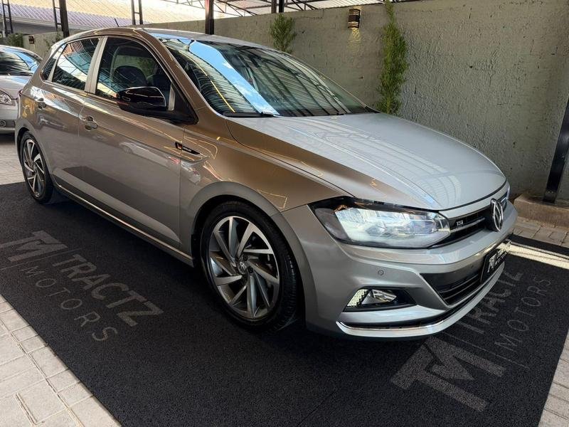 Volkswagen Polo Highline 200 TSI 1.0 Flex 12V Aut. na cor Prata em Curitiba / PR - 945106