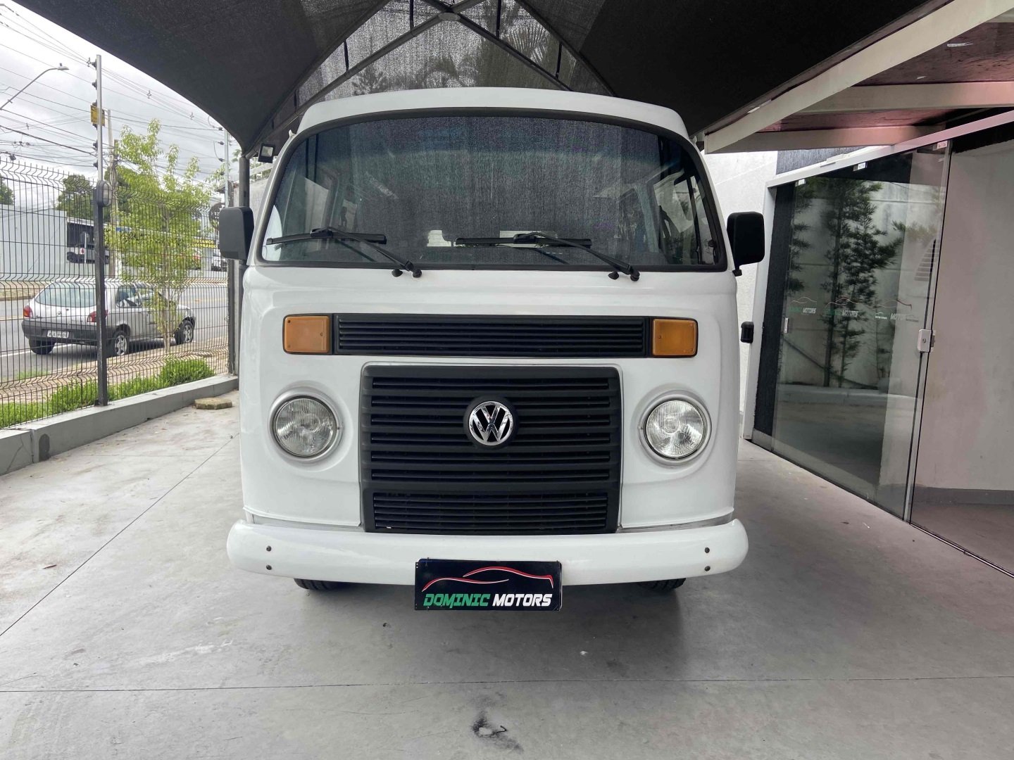 Volkswagen Kombi Furgão 1.4 Mi Total Flex 8V na cor Branco em Curitiba / PR - 945346