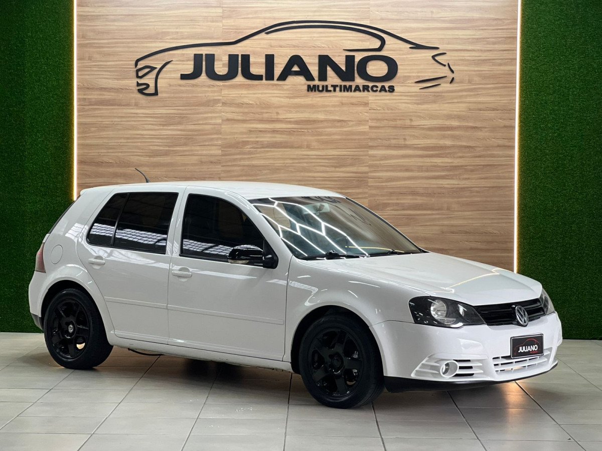 Volkswagen Golf 1.6Mi/ 1.6Mi Gener./Black & Silver na cor Branco no Novo Hamburgo / RS - 945434