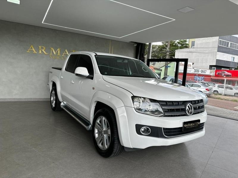 Volkswagen Amarok CD2.0 16V/S CD2.0 16V TDI 4x2 Die na cor Branco em Curitiba / PR - 945493
