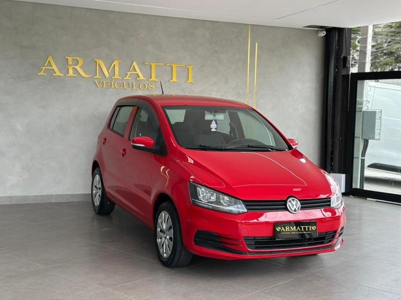 Volkswagen Fox 1.0 Mi Total Flex 8V 3p na cor Vermelho em Curitiba / PR - 945497