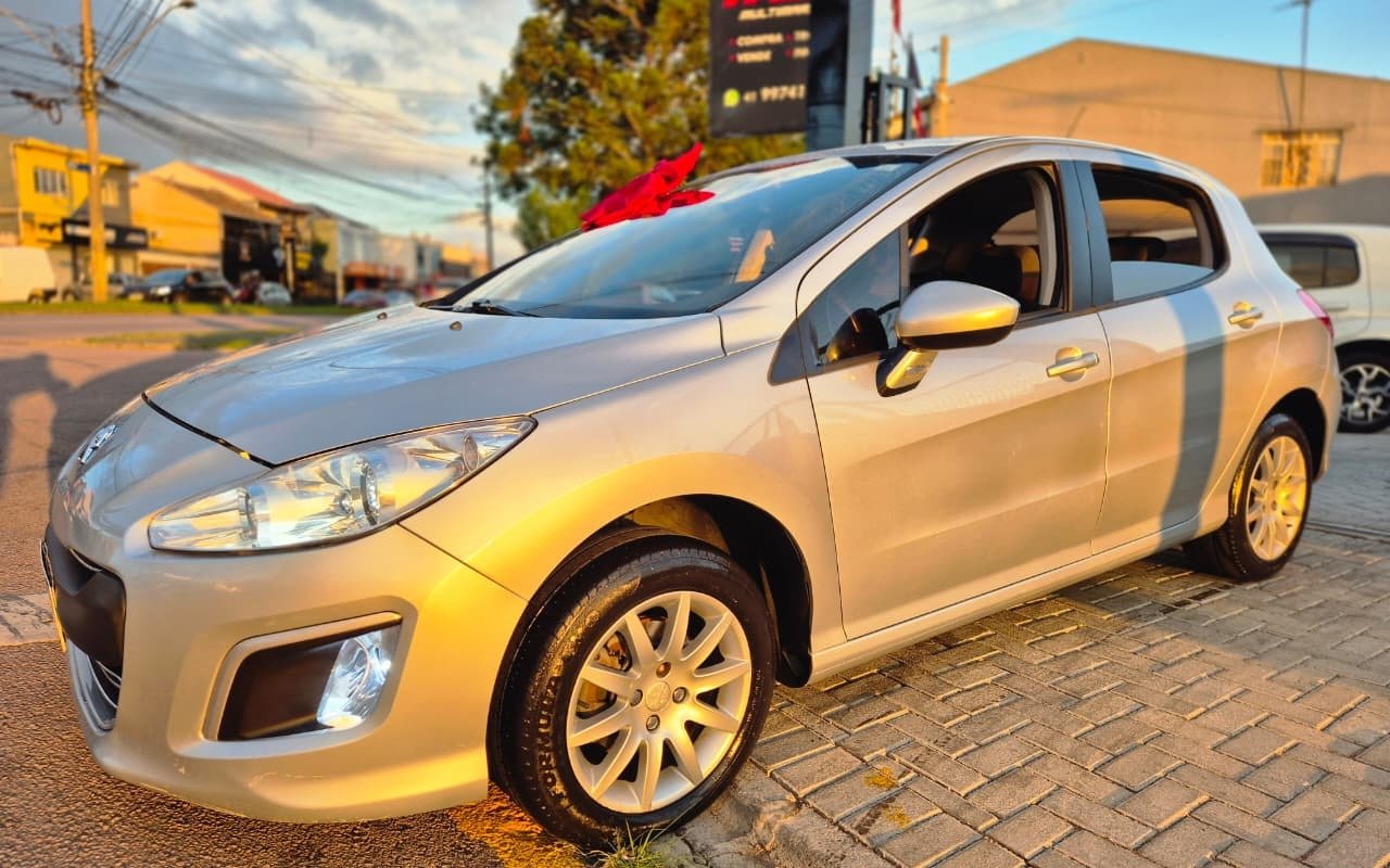 Peugeot 308 Active 1.6 Flex 16V 5p mec. na cor Prata em Curitiba / PR - 946585