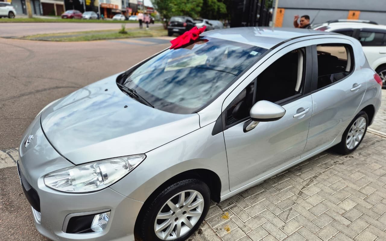 Peugeot 308 Active 1.6 Flex 16V 5p mec. na cor Prata em Curitiba / PR - 946585