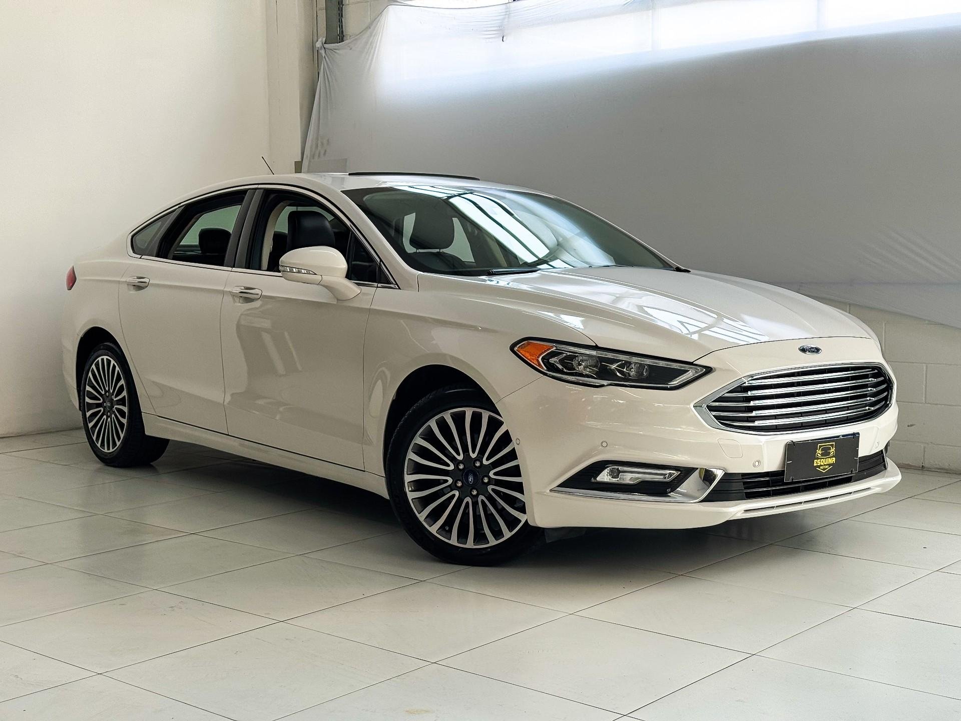 Ford Fusion Titanium 2.0 GTDI Eco. Awd Aut. na cor Branco em São José / SC - 946595