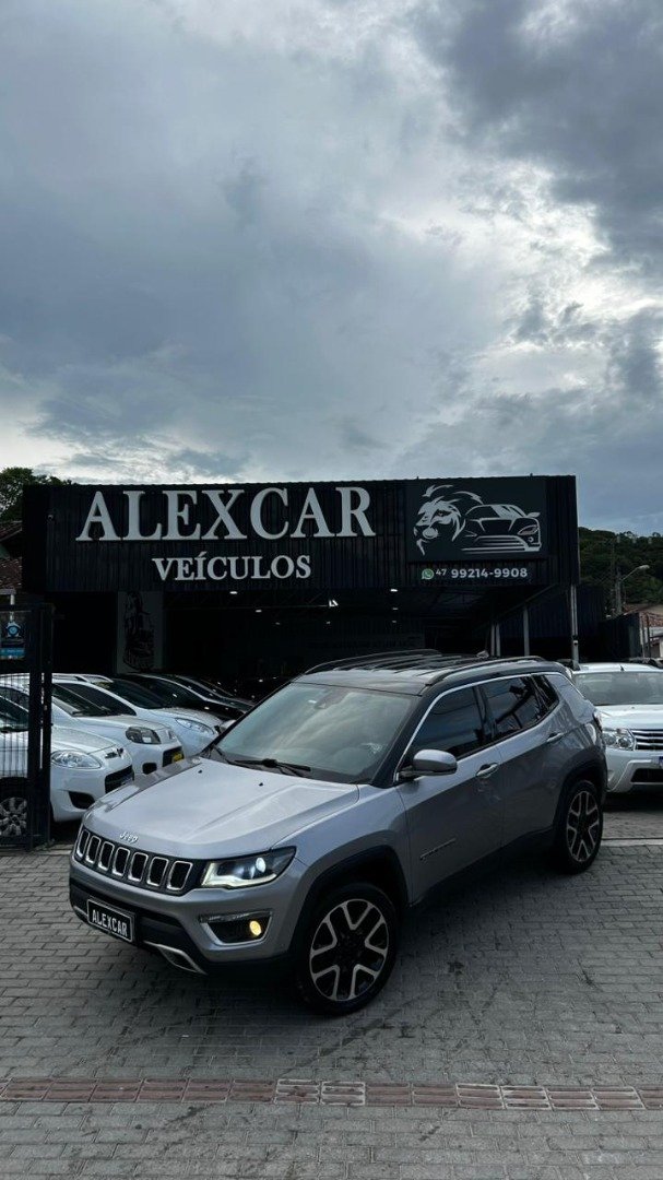 Jeep Compass LIMITED TD 350 2.0 4x4 Die. Aut. na cor Prata em Joinville / SC - 946817