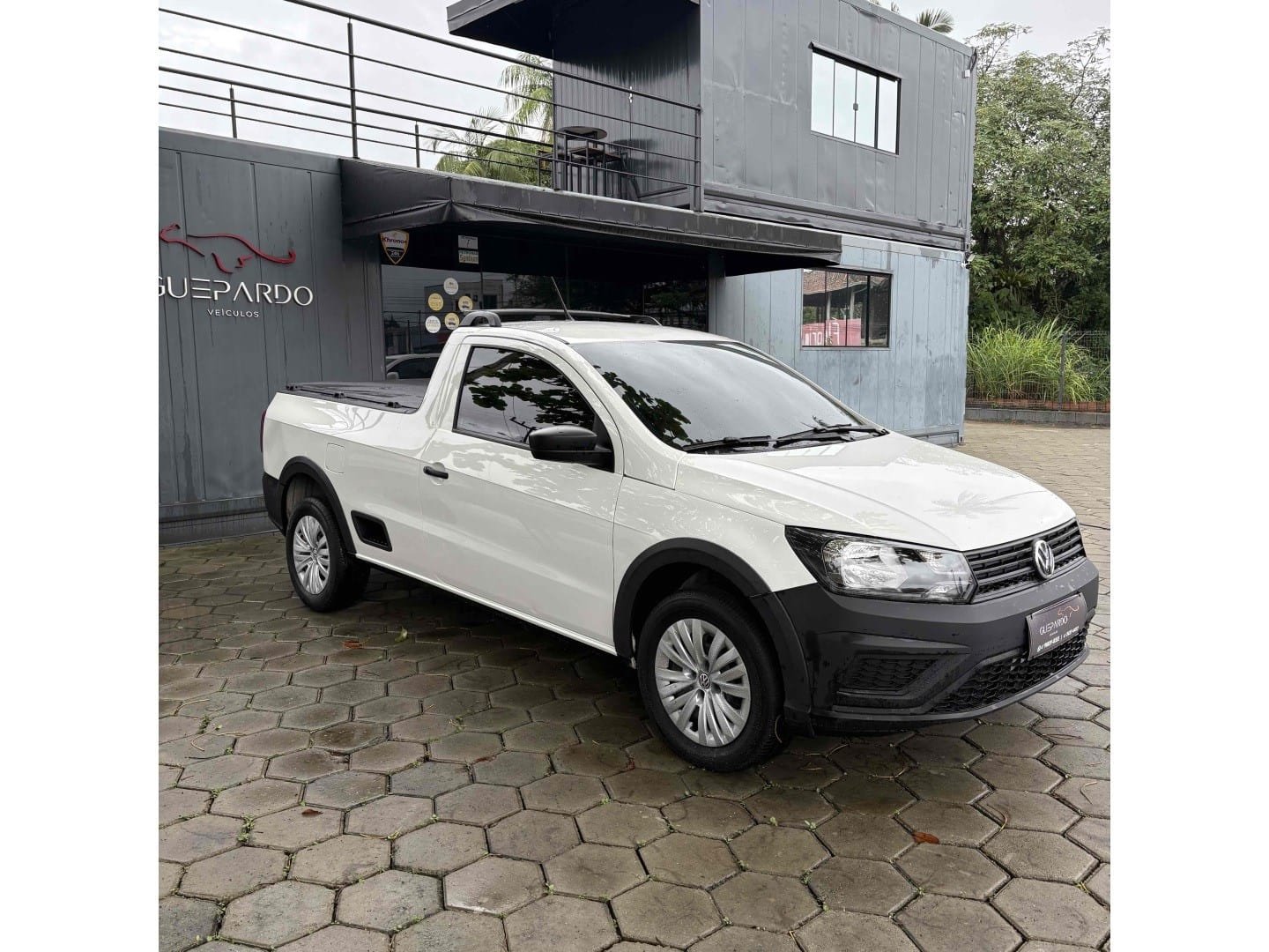 Volkswagen Saveiro Robust 1.6 Total Flex 8V na cor Branco em Joinville / SC - 9470