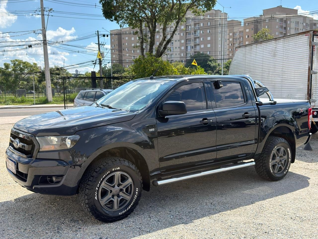 Ford Ranger XLS 2.2 4x2 CD Diesel Aut. na cor Preto em Curitiba / PR - 947072