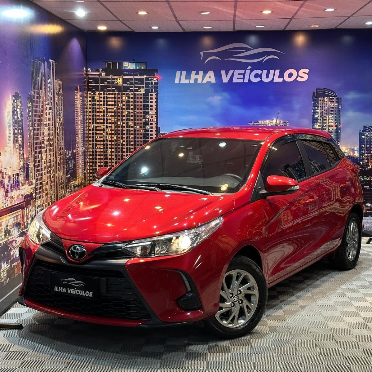 Toyota Yaris XS 1.5 Flex 16V 5p Aut. na cor Vermelho no Canoas / RS - 947485