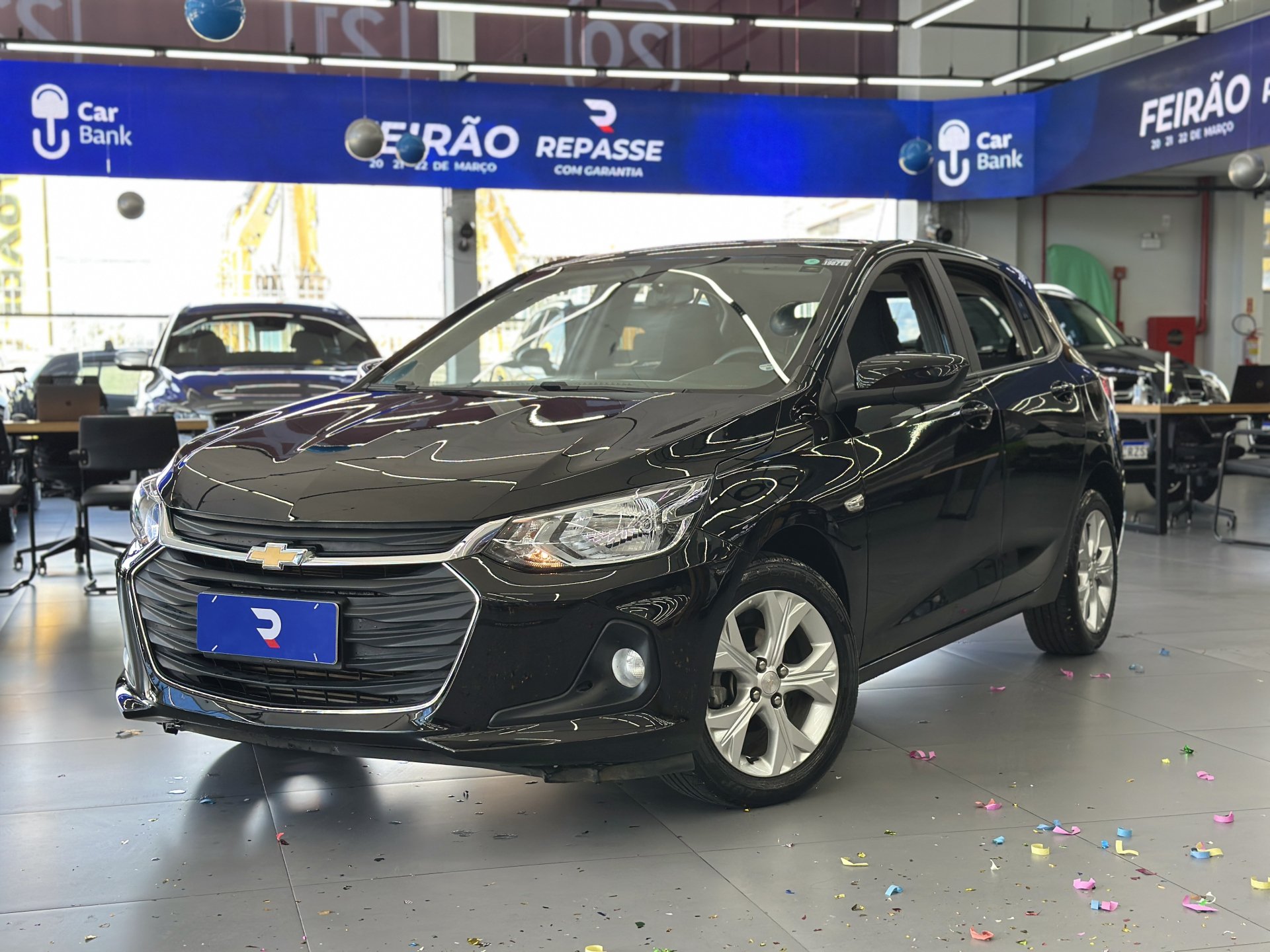 Chevrolet Onix HATCH LTZ 1.0 12V TB Flex 5p Aut. na cor Preto em Palhoça / SC - 947629