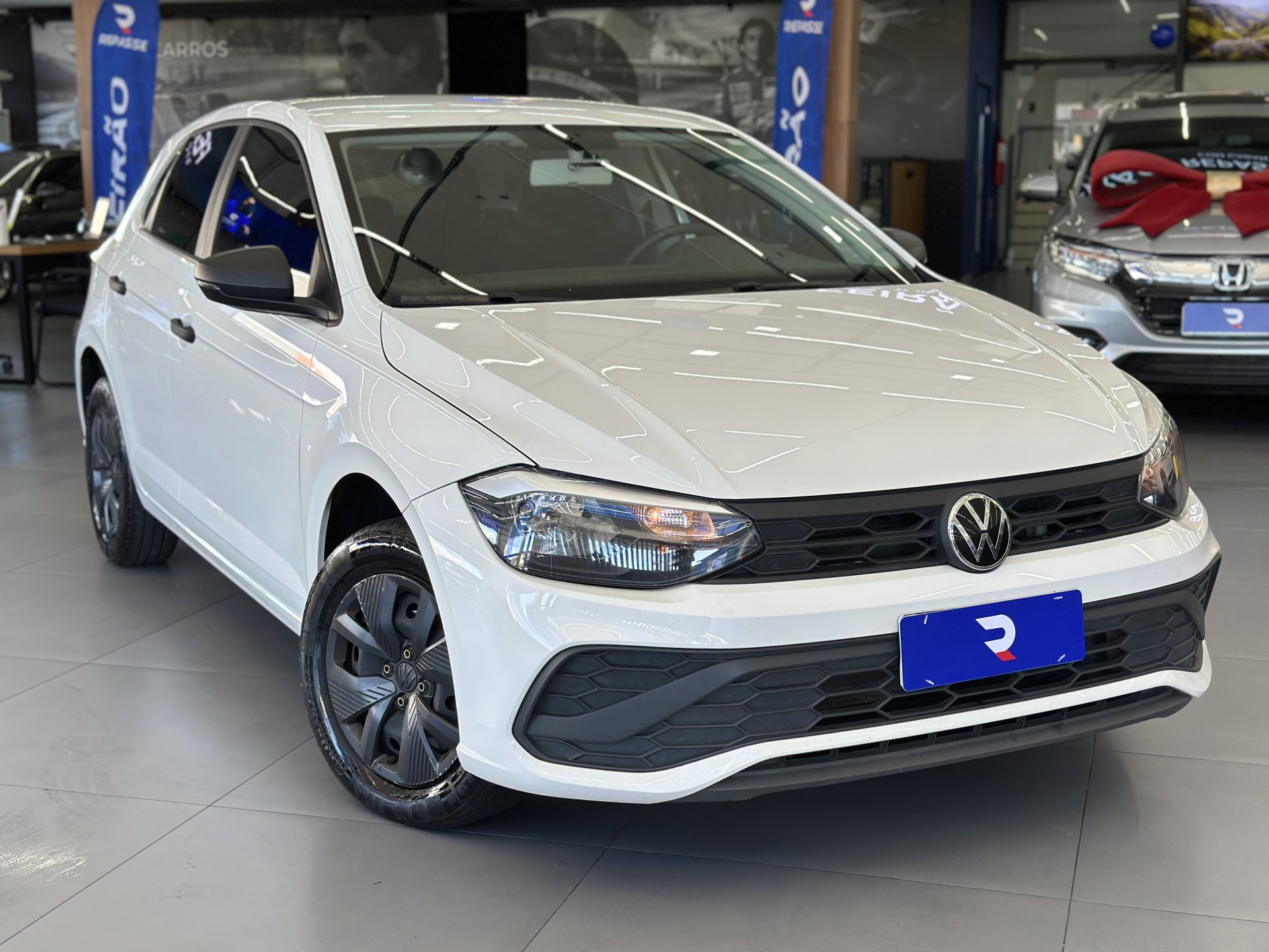 Volkswagen Polo Track 1.0 Flex 12V 5p na cor Branco em Palhoça / SC - 947650