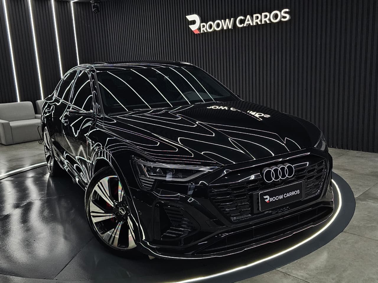 Audi E-Tron Perf.Black Aut.(Elétrico) na cor Preto em Palhoça / SC - 947686