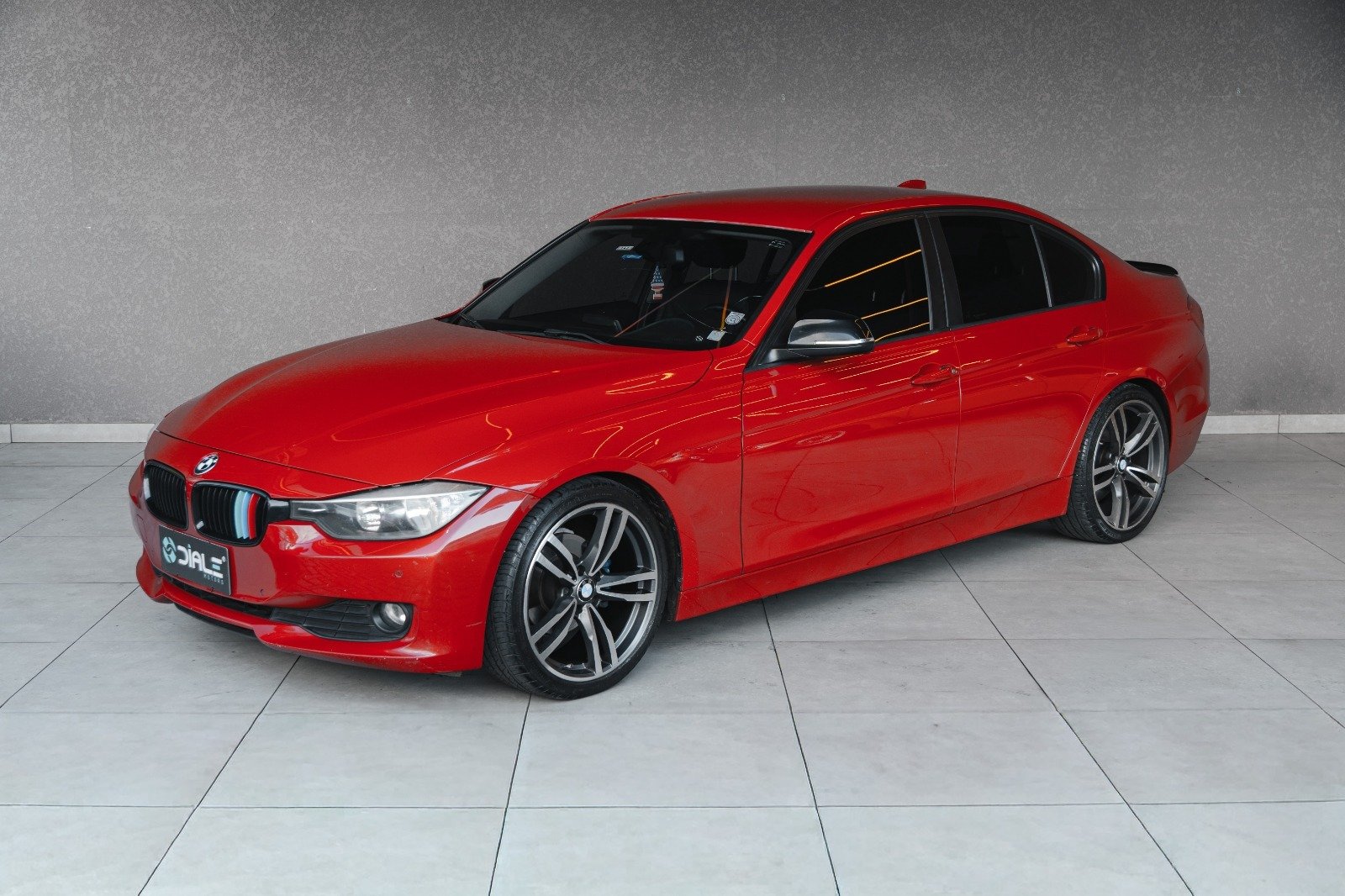 BMW 316i 1.6 TB 16V 136cv 4p na cor Vermelho em Curitiba / PR - 947758