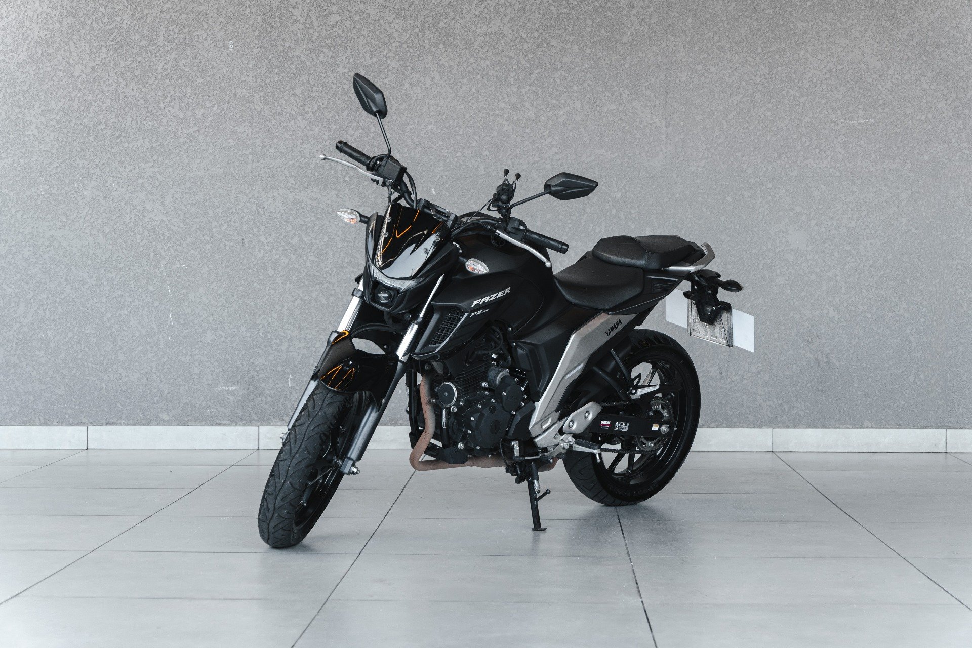 YAMAHA FZ25 250 FAZER PANTERA NEGRA FLEX  na cor Preto em Curitiba / PR - 947759