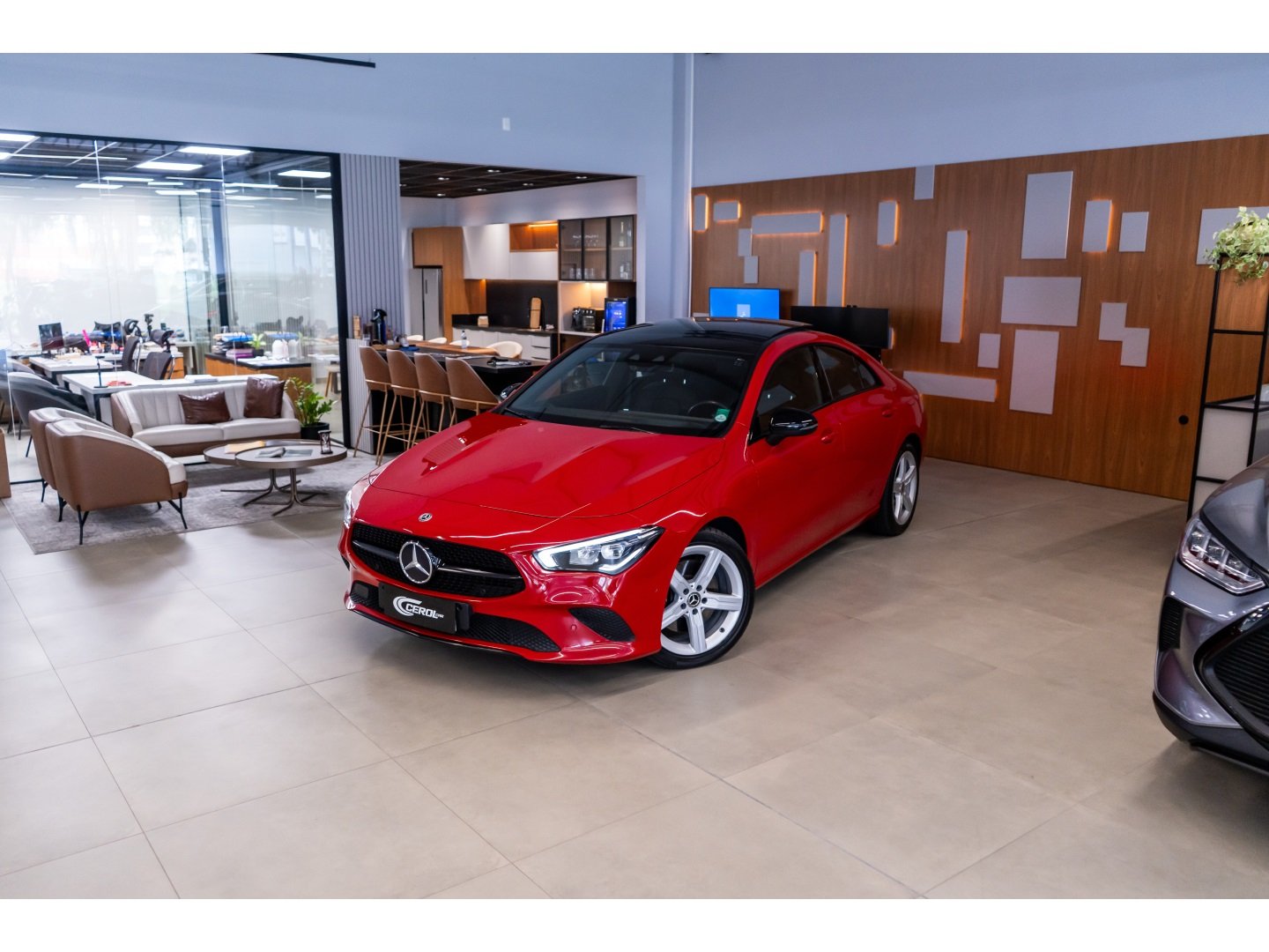 Mercedes-Benz CLA-250 2.0 16V TB Aut. na cor Vermelho em Palhoça / SC - 947824
