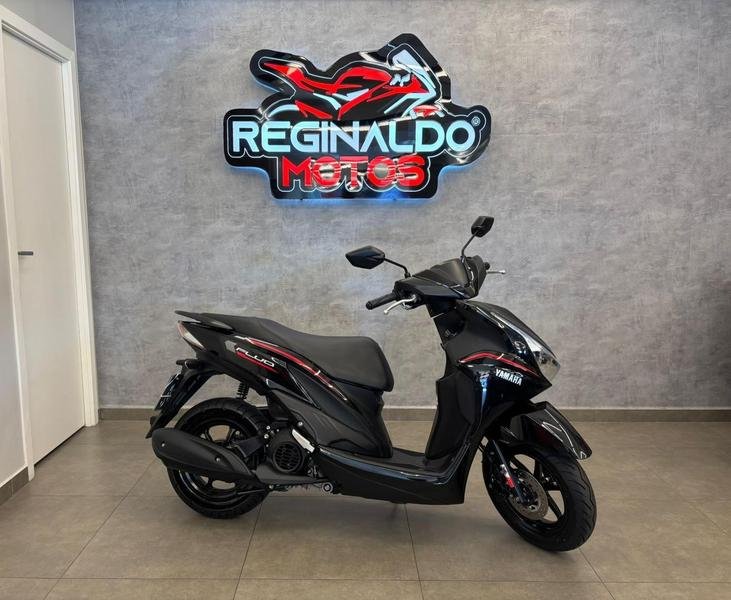 YAMAHA FLUO 125 CONNECTED (Híbrido)  na cor Preto em Araucária / PR - 947982