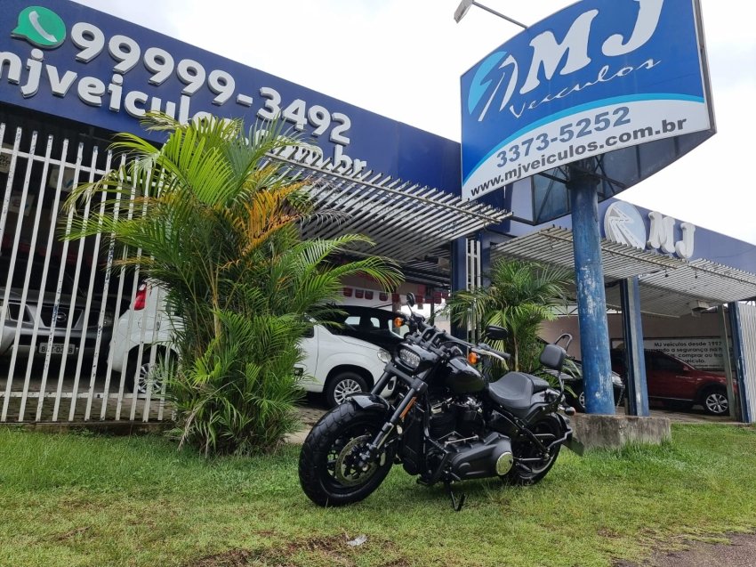 HARLEY-DAVIDSON FAT BOB FXFB  na cor Preto em Curitiba / PR - 948124