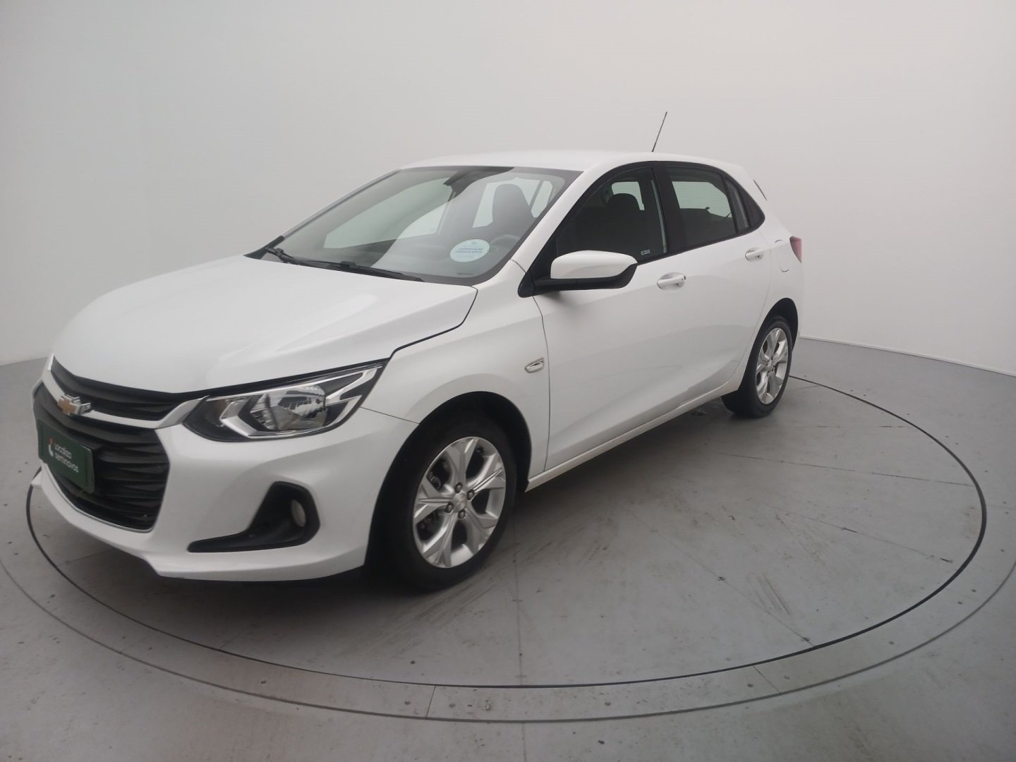 Chevrolet Onix HATCH LTZ 1.0 12V TB Flex 5p Aut. na cor Branco em Ponta Grossa / PR - 948836