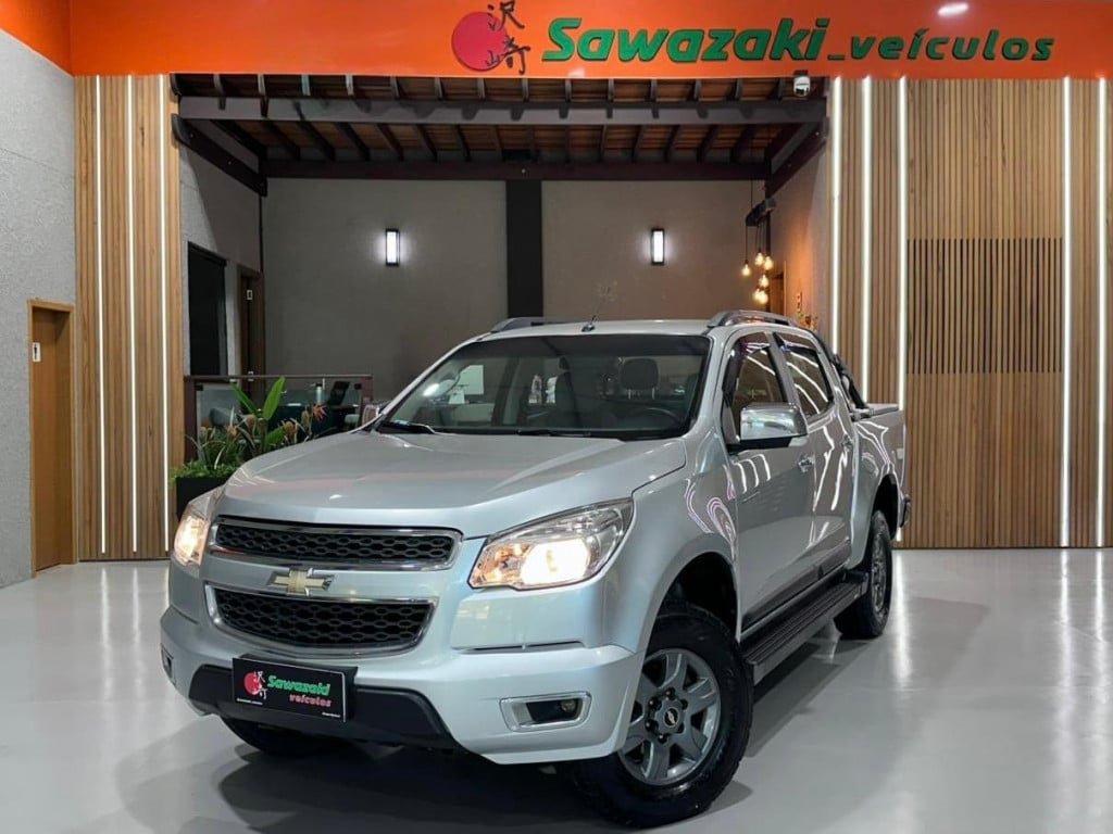 Chevrolet S10 P-Up Advant. 2.4/2.4 MPFI F.Power CD na cor Prata em Curitiba / PR - 949575