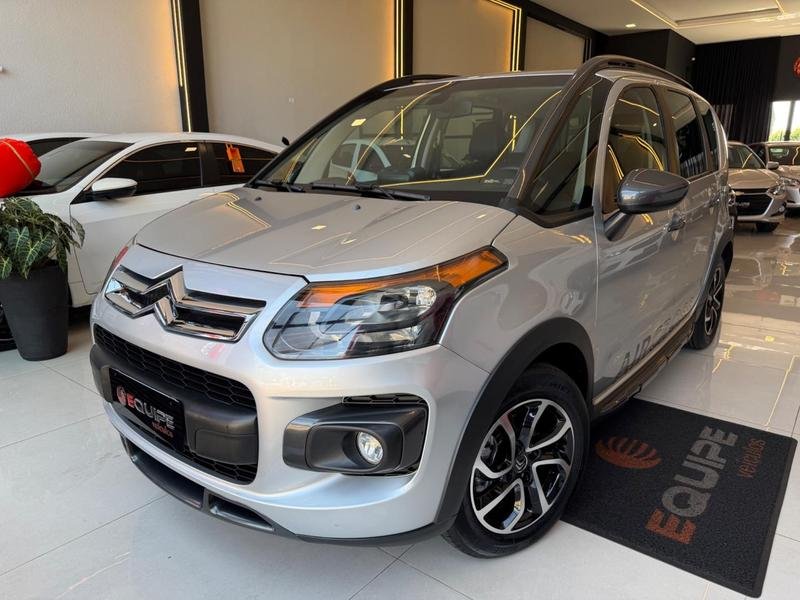 Citroën DS5 1.6 So Chic Turbo 16V 5p Aut. na cor Prata em Maringá / PR - 949613