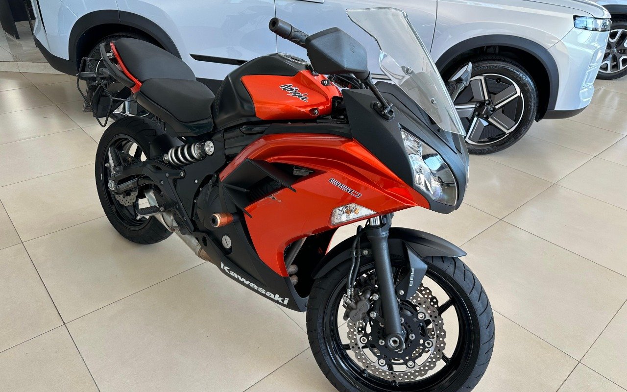 KAWASAKI NINJA 650R 649cc  na cor Laranja em Londrina / PR - 949643