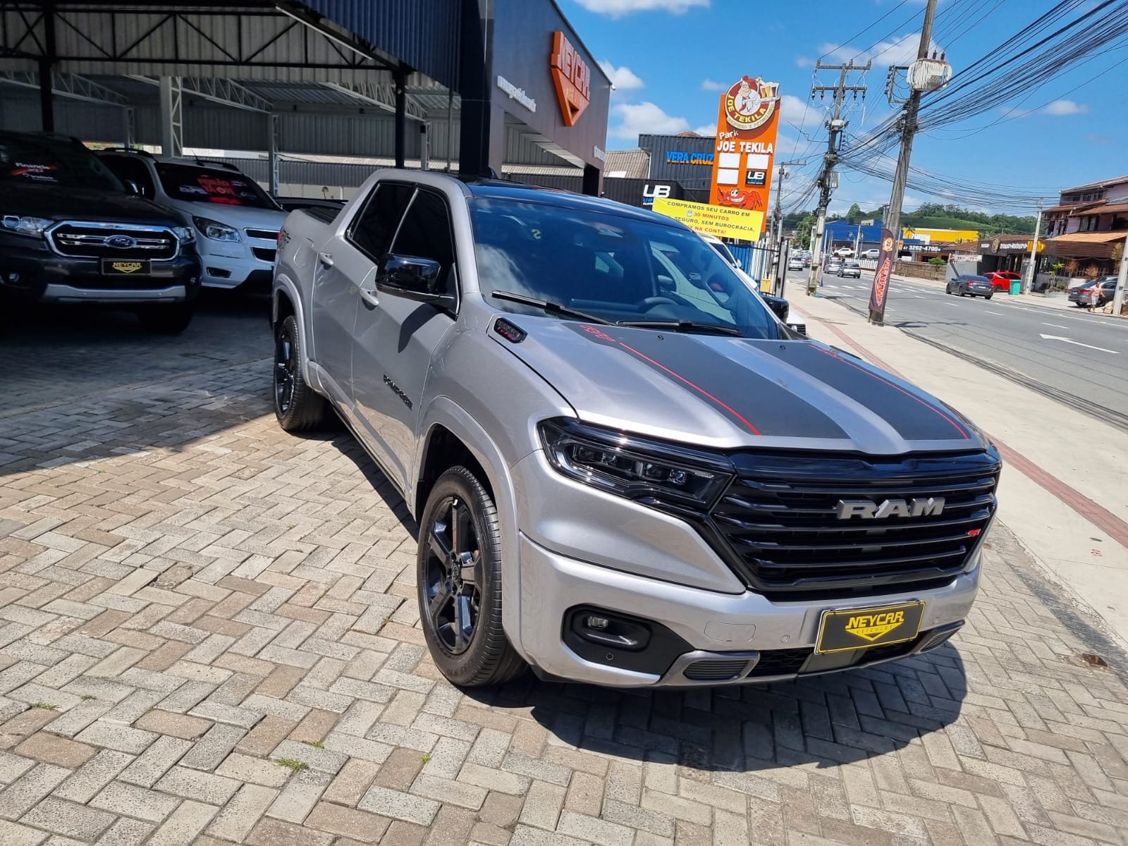 RAM Rampage R/T HURRIC. 4 2.0 TB CD 4X4 Aut. na cor Prata em Joinville / SC - 949866