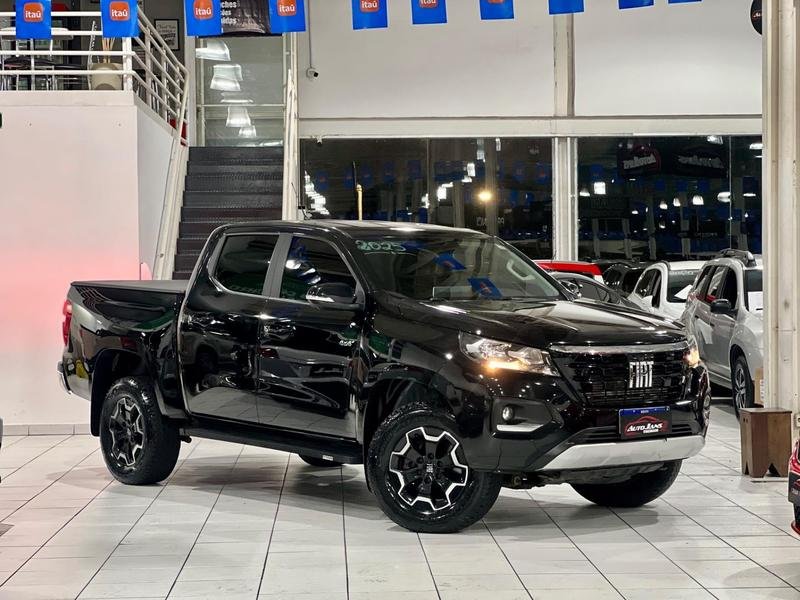 Fiat Titano Volcano 2.2 16V 4x4 TB Die. Aut. na cor Preto em Curitiba / PR - 950525