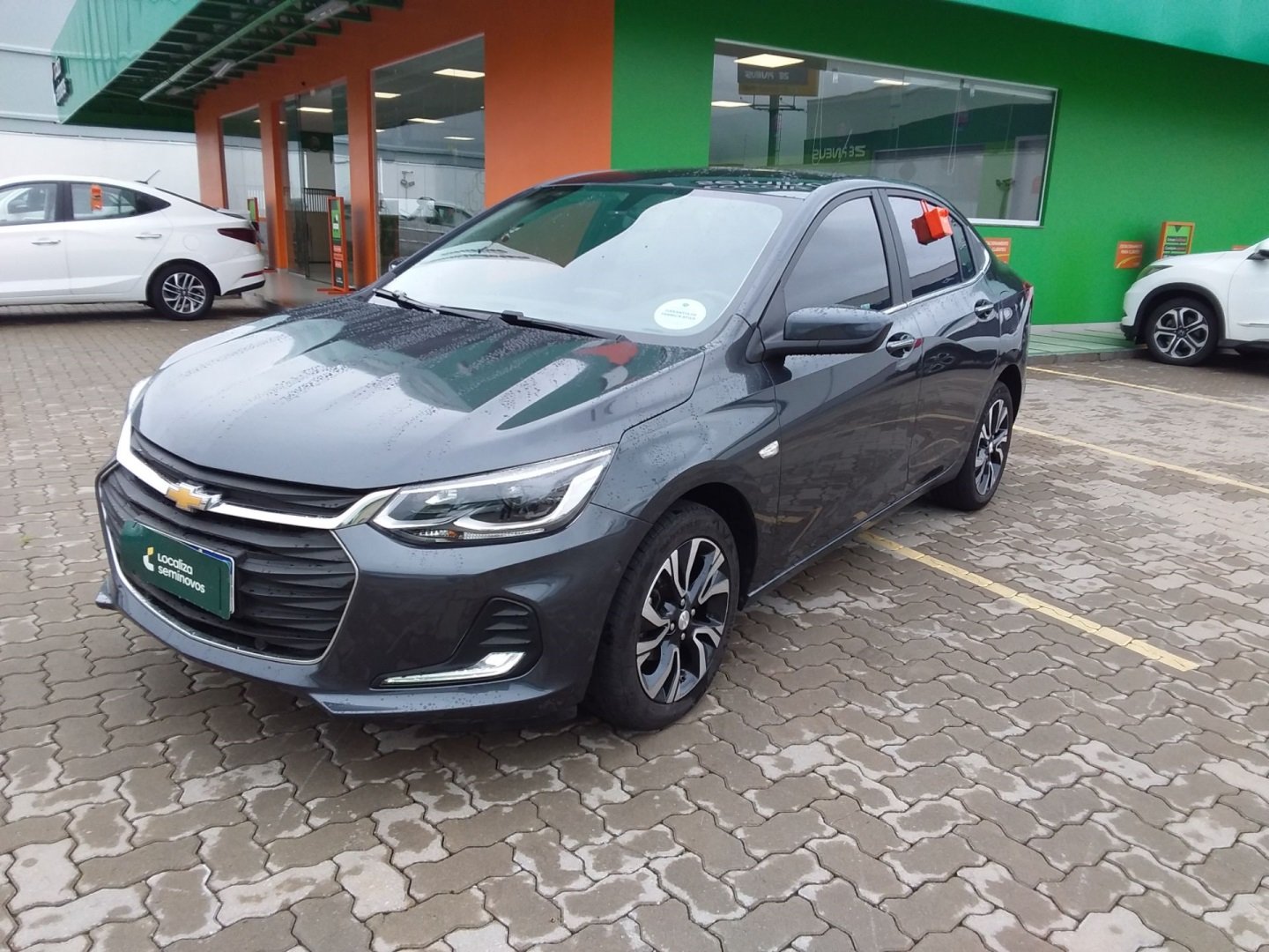 Chevrolet Onix HATCH PREM. 1.0 12V TB Flex 5p Aut. na cor Cinza no Santa Cruz do Sul / RS - 950971