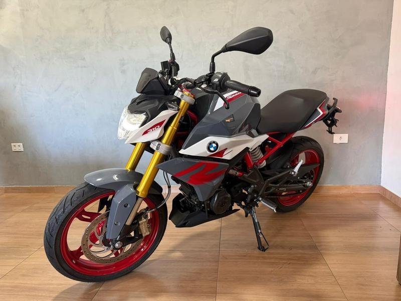 BMW G 310 R  na cor Cinza em Curitiba / PR - 950999