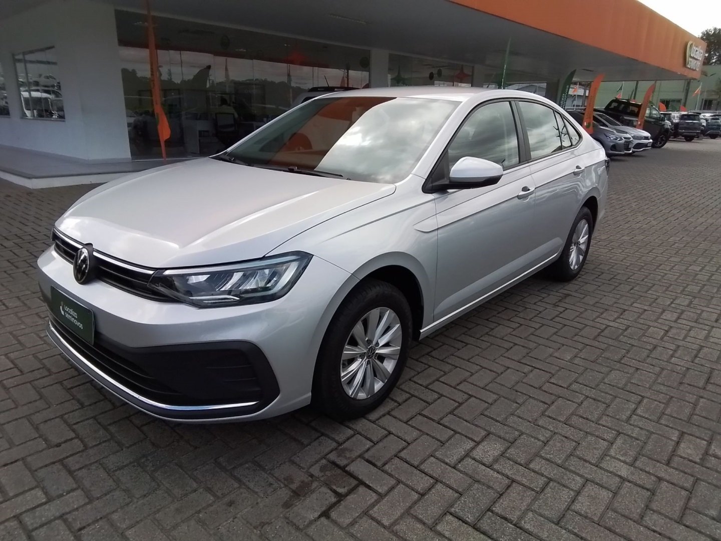 Volkswagen Virtus TSI 1.0 Flex 12V 4p Aut. na cor Prata em Londrina / PR - 952172