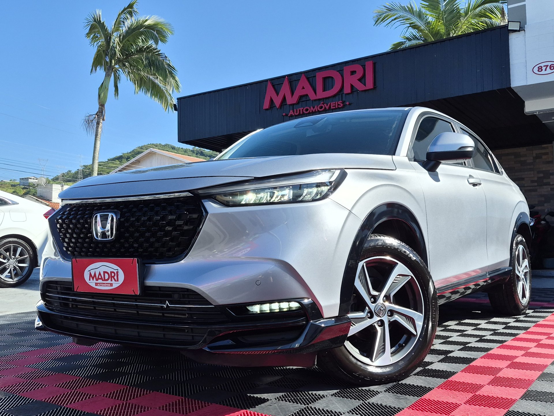 Honda HR-V Touring 1.5 Flex TB 16V 5p Aut. na cor Prata em Palhoça / SC - 952354