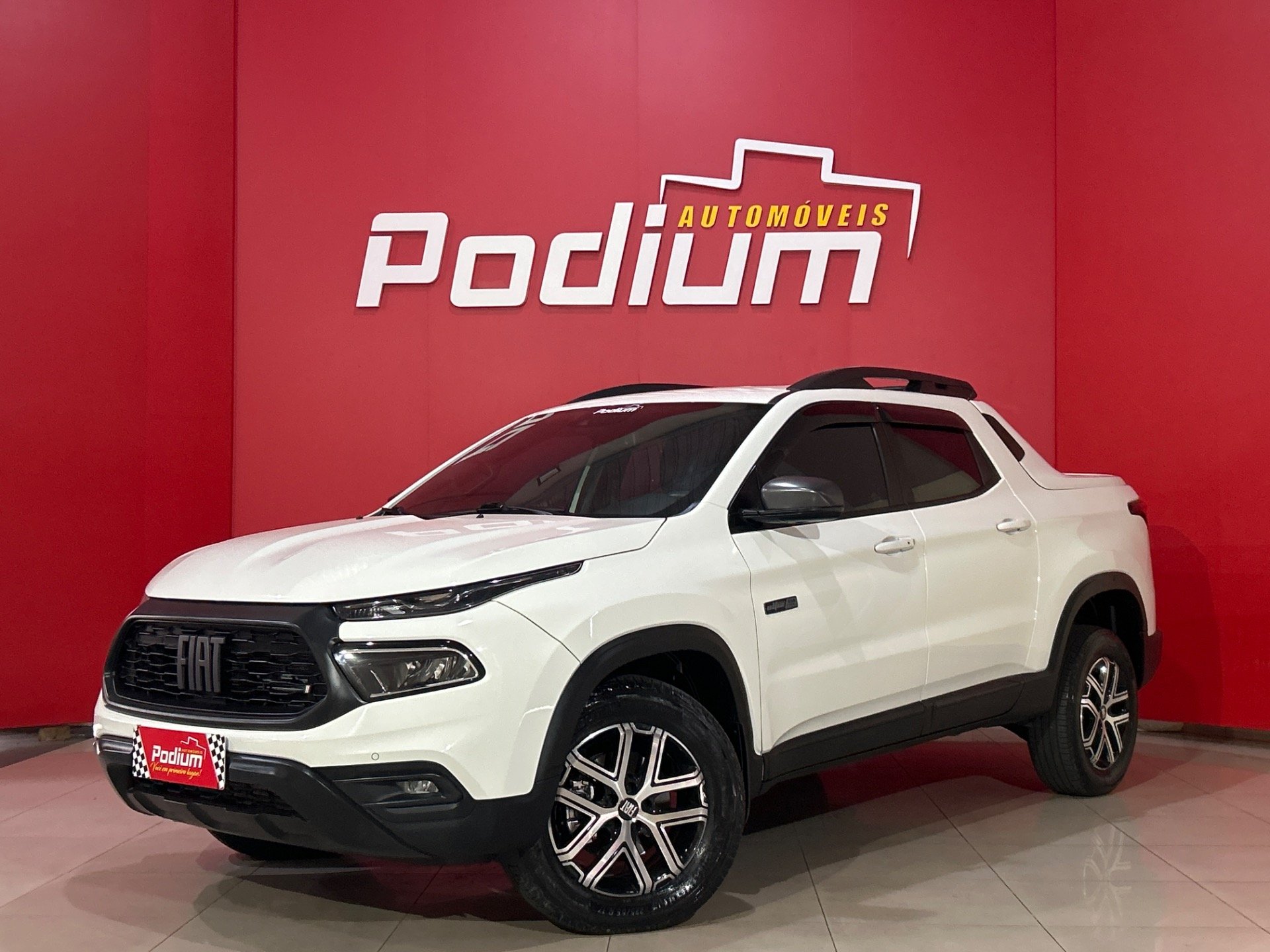 Fiat Toro Ultra 2.0 16V 4x4 TB Diesel Aut. na cor Branco em Ponta Grossa / PR - 952366