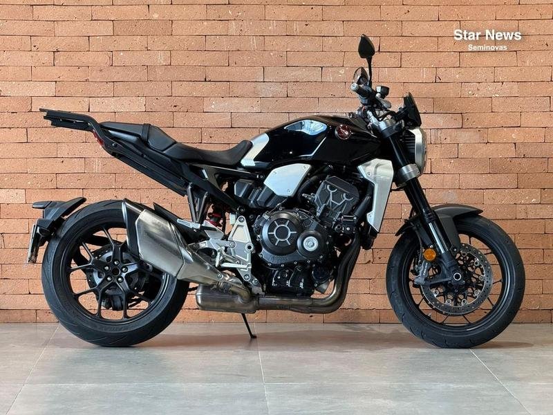 Honda CB 1000R/ABS  na cor Preto em Curitiba / PR - 952556