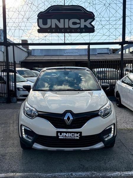 Renault Captur Intense Bose 1.6 16V Flex 5p Aut. na cor Bege em Pinhais / PR - 952593