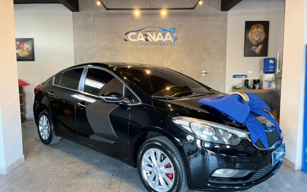 Kia Cerato 1.6 16V Flex Aut. na cor Preto em Joinville / SC - 953358