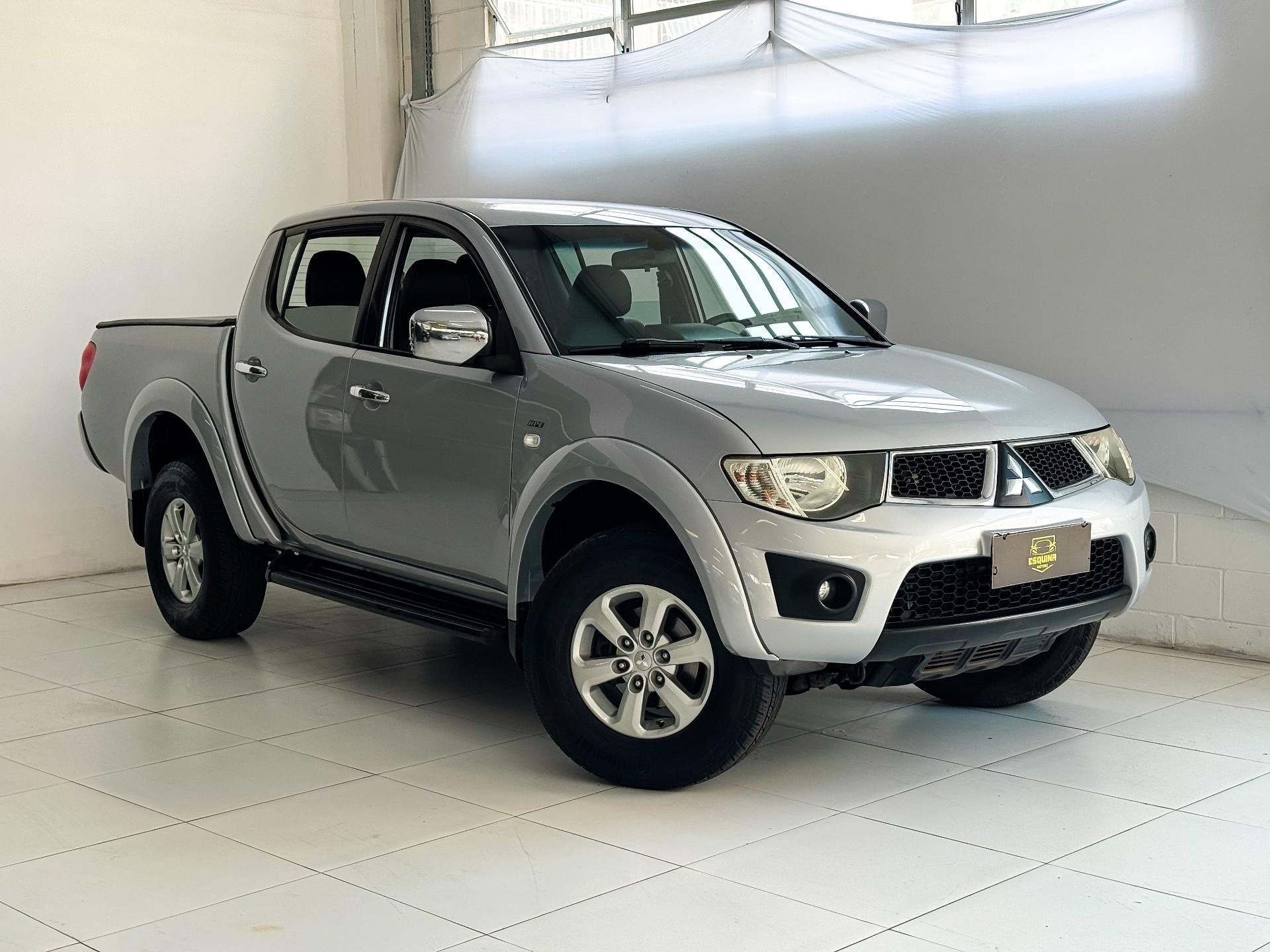 Mitsubishi L200 Triton HPE 3.5 CD V6 24V Flex Aut. na cor Prata em São José / SC - 953644