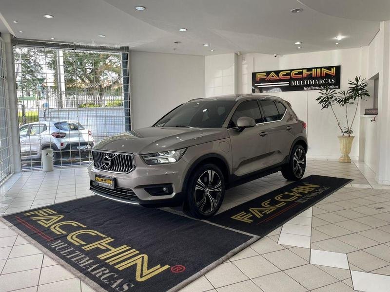 Volvo XC40 T-5 INSCRIPTION 1.5 FWD (Híbrido) na cor Cinza em Curitiba / PR - 953683