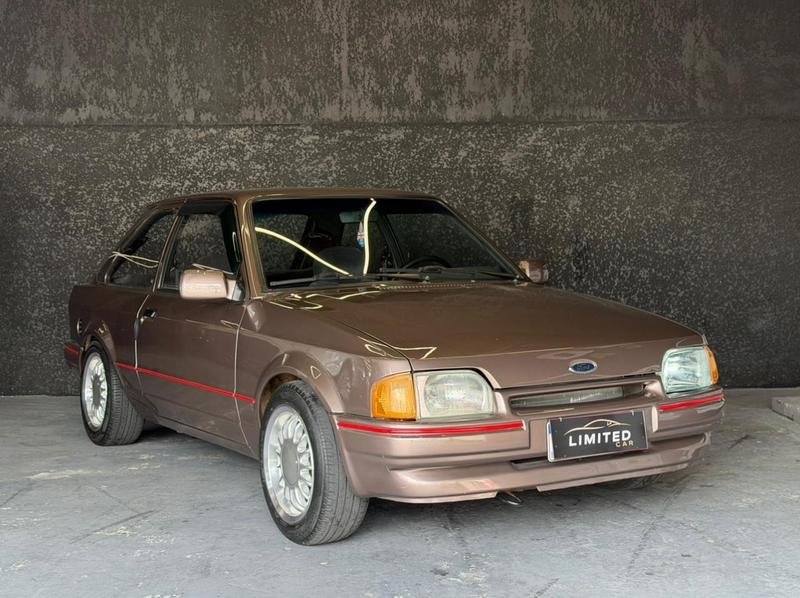 Ford Escort L/LX 1.6 na cor Marrom em Curitiba / PR - 953698