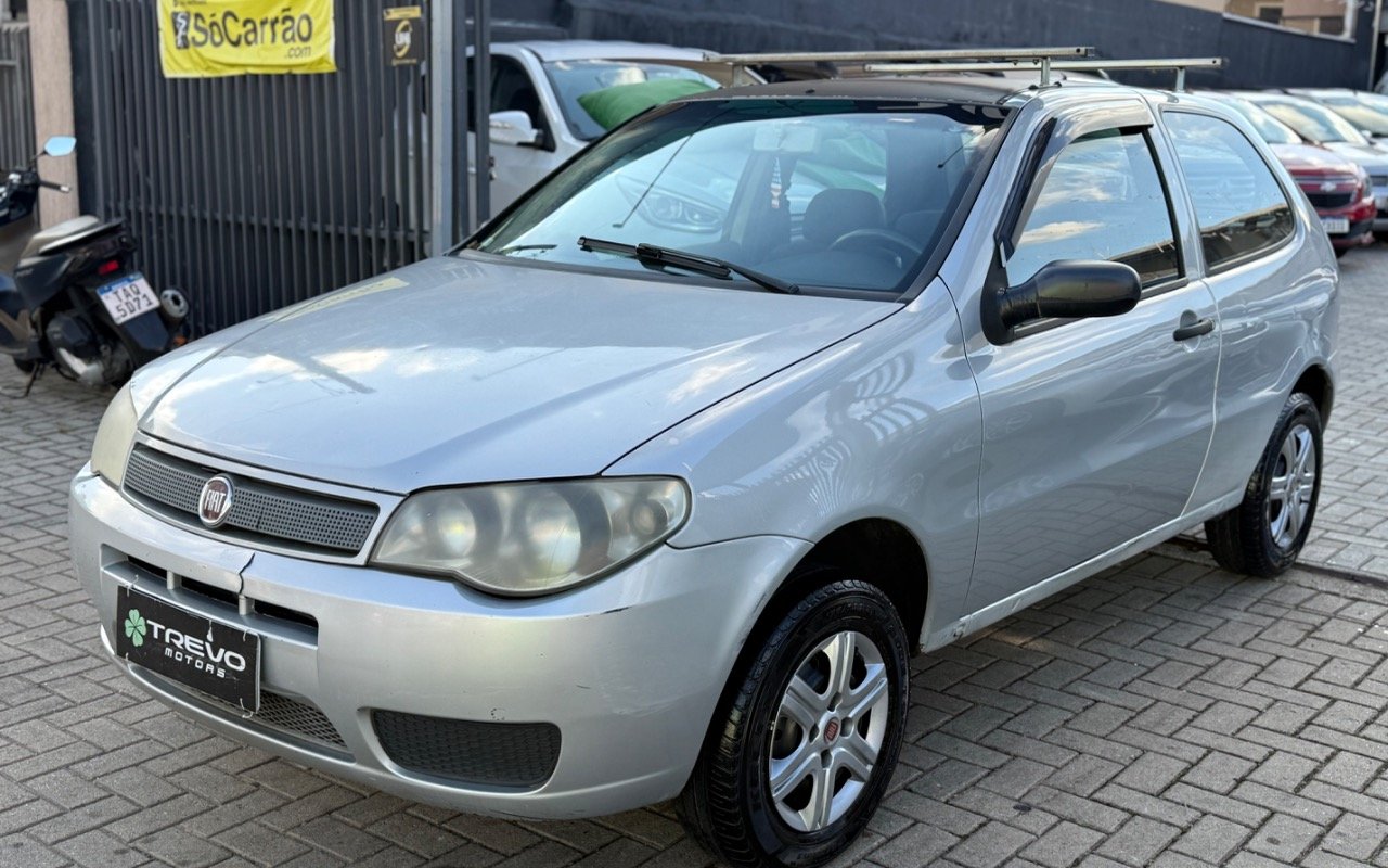 Fiat Palio 1.0 ECONOMY Fire Flex 8V 2p na cor Prata em Curitiba / PR - 954072