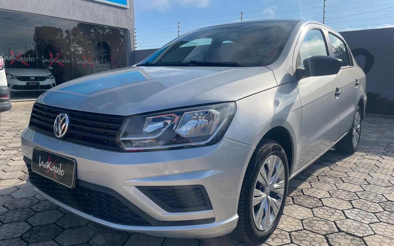 Volkswagen Voyage 1.6 MSI Flex 16V 4p Aut. na cor Prata em Contenda / PR - 954666