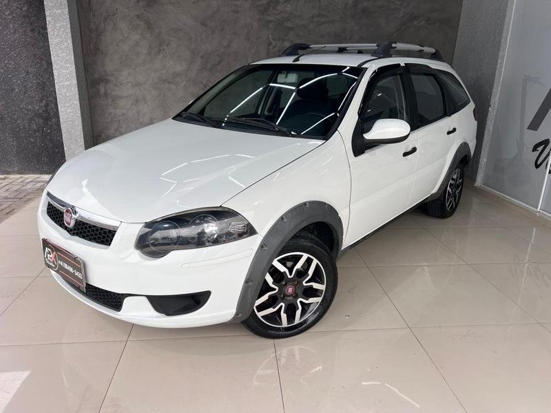 Fiat Palio Weekend Trekking 1.6 Flex 16V 5p na cor Branco em Curitiba / PR - 955011