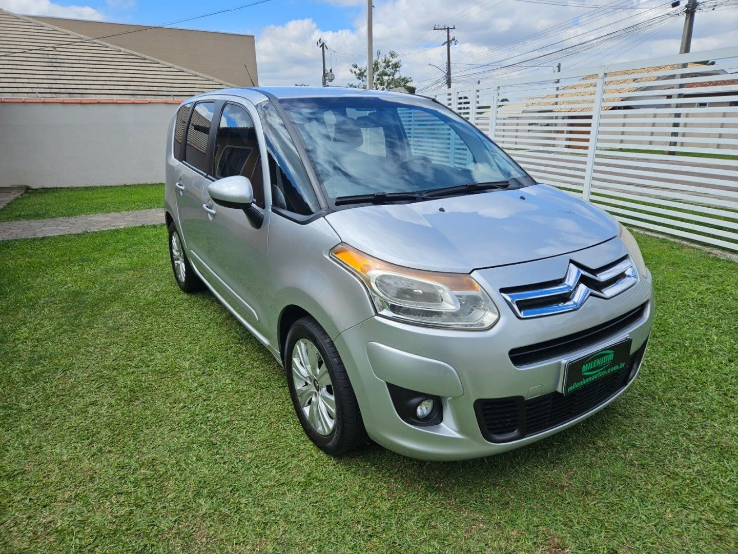Citroën C3 Picasso GLX 1.5 Flex 8V 5p Mec. na cor Prata em Curitiba / PR - 955615