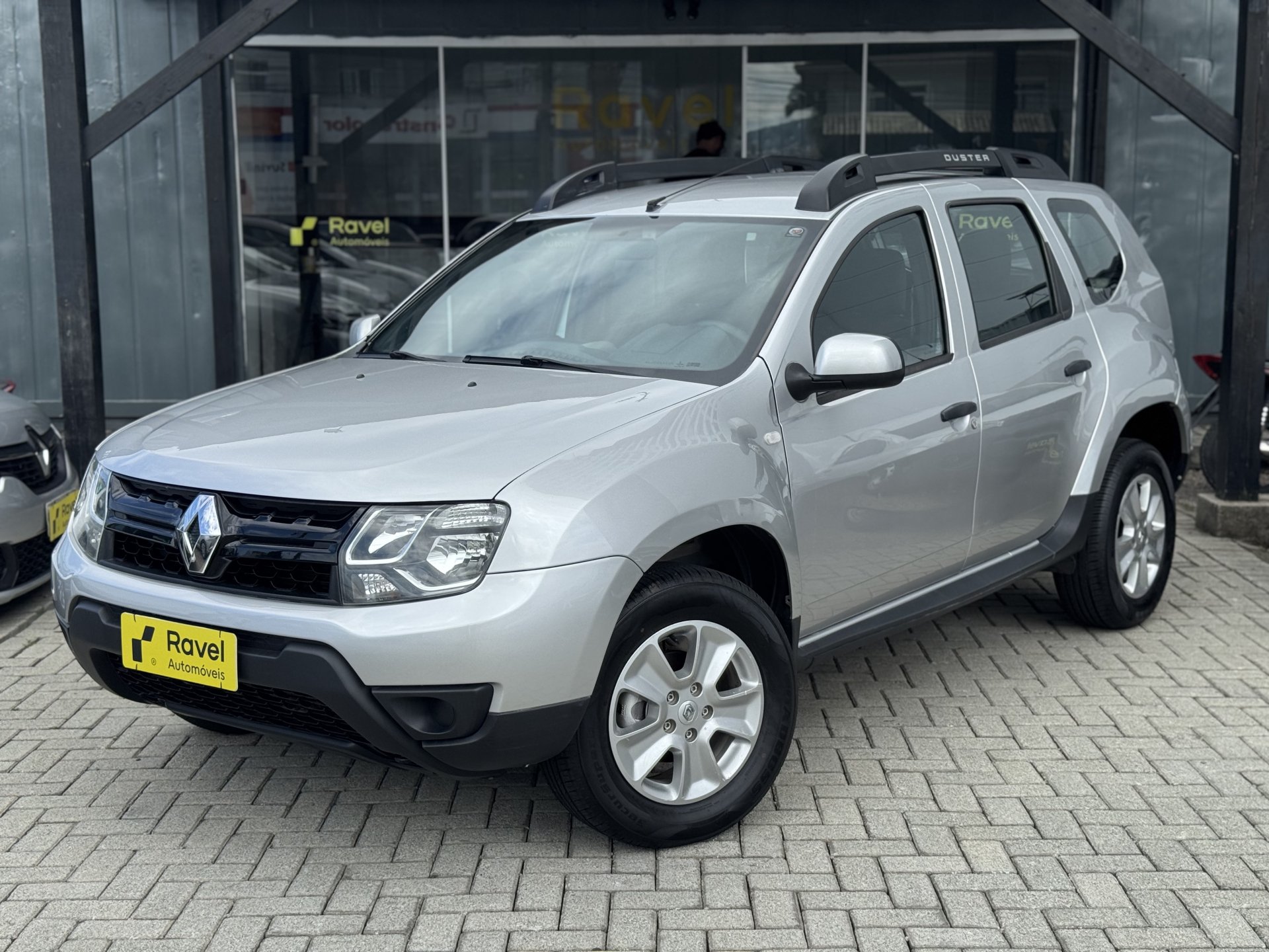Renault Duster Expression 1.6 Hi-Flex 16V Mec. na cor Prata em Palhoça / SC - 956061