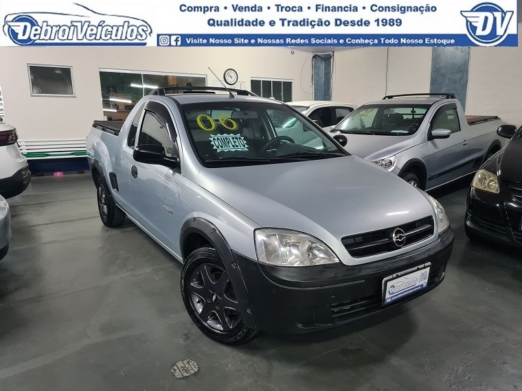 Chevrolet Montana 1.8/ 1.8 Conquest FlexPower 8V na cor Prata em Campinas / SP - 956373