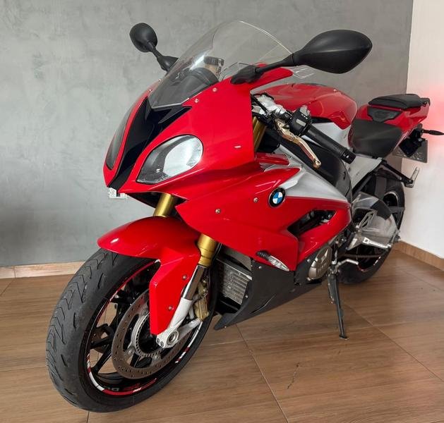 BMW S 1000 RR  na cor Vermelho em Curitiba / PR - 956381