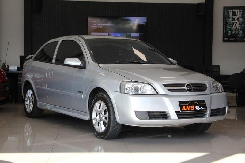Chevrolet Astra Comfort 2.0 MPFI FlexPower 8V 3p na cor Prata em Curitiba / PR - 956664