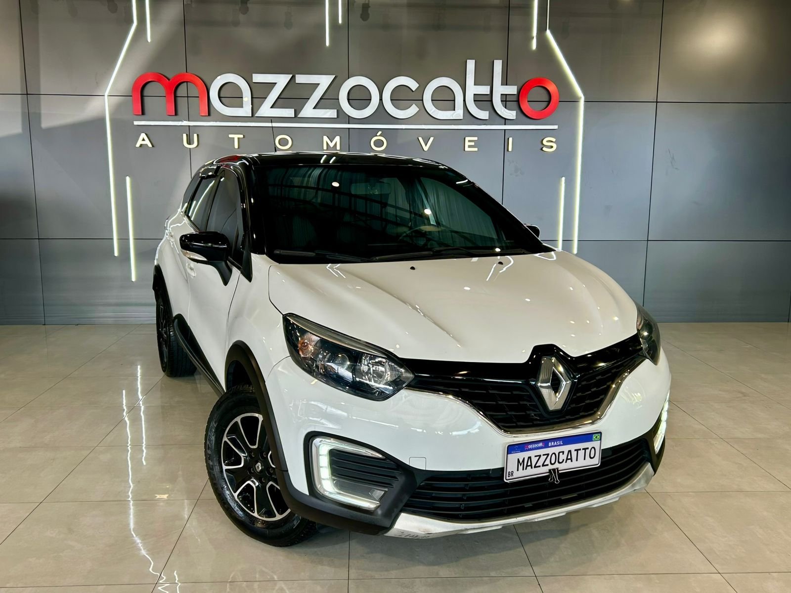 Renault Captur Life 1.6 16V Flex 5p Aut. na cor Branco em Joinville / SC - 956818