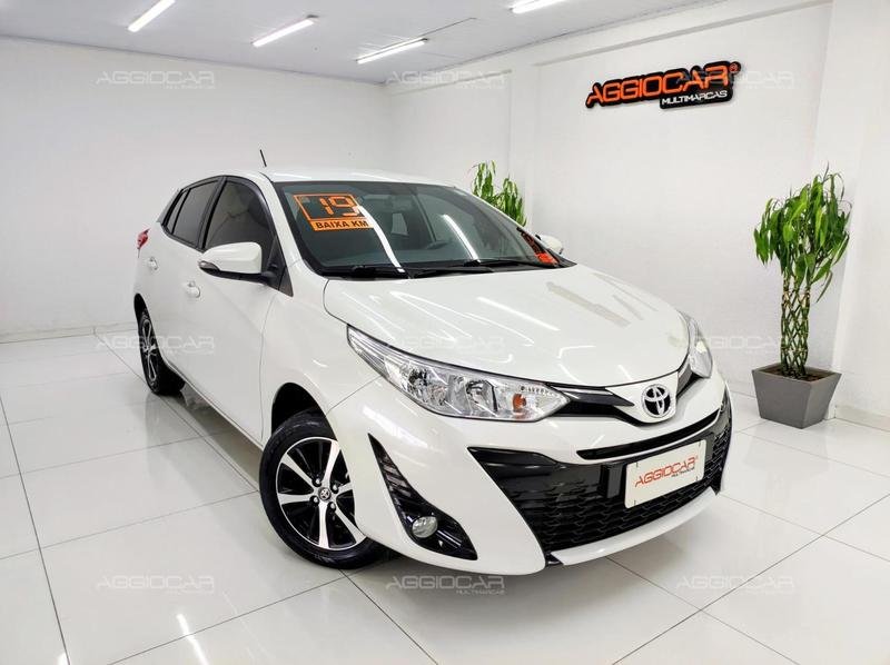Toyota Yaris XS Connect 1.5 Flex 16V 5p Aut. na cor Branco em Campo Largo / PR - 957204