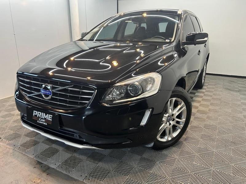 Volvo XC60 2.0 T5 5p na cor Preto em Curitiba / PR - 957213